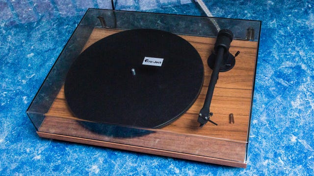 Pro-Ject T1 turntable