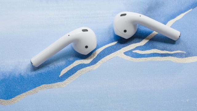 09-apple-airpods-2-2019